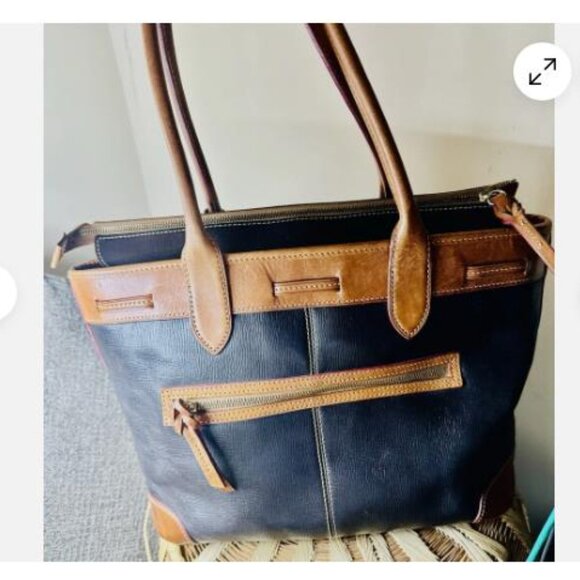 Dooney & Bourke Saffiano Tassel Bucket Tote Bag Black Tan Trim satchel Fast Ship - Picture 4 of 12